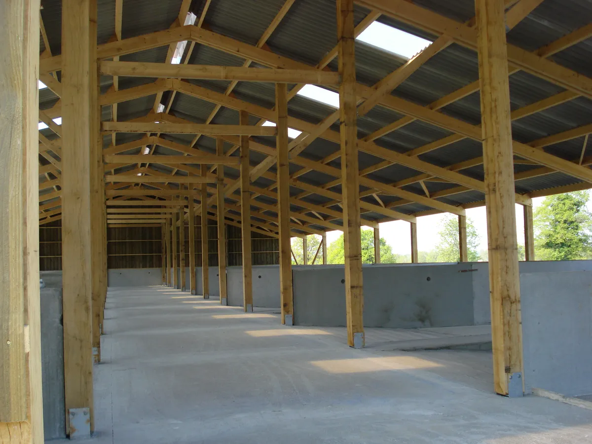 realisation-charpente-bois-charpentes-gauriau-charpentier-l-absie (4)